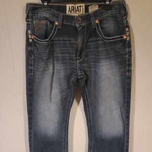 Ariat Men’s Faded Blue Slim Straight Jeans